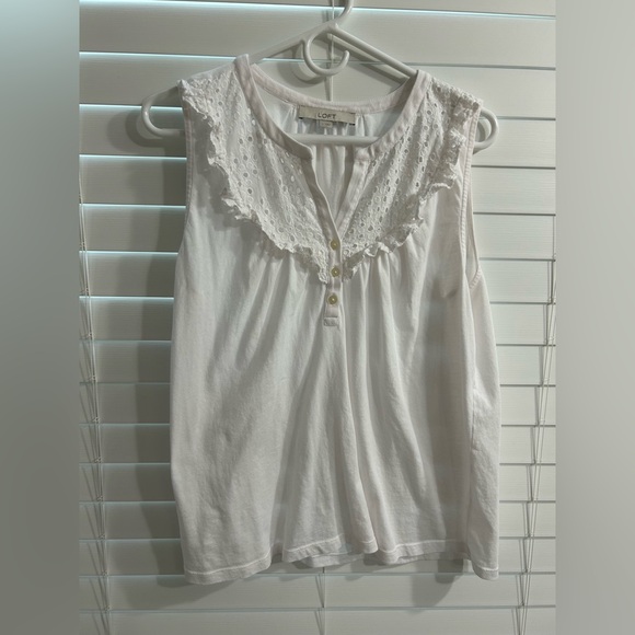 LOFT Tops - LOFT size L White Eyelet Ruffle Sleeveless Tank